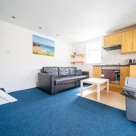 Tolcarne Hostel Newquay (Cornwall)