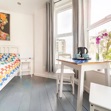 Tolcarne Hostel Newquay (Cornwall)